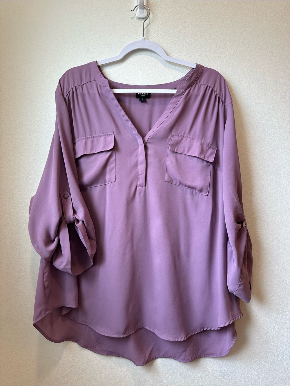 Torrid Harper Size 3 Mauve Purple Georgette Blouse Roll Tab Sleeve Plus
